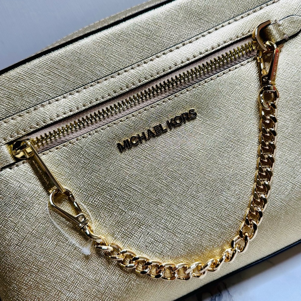 NEW! Michael Kors Jet Set Large Gold Saffiano Leather Crossbody Bag - Picture 4 of 13